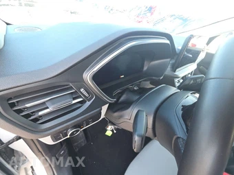 2025 Ford Escape Platinum - miniatura 18