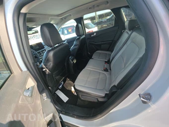 2025 Ford Escape Platinum - miniatura 19