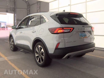 2025 Ford Escape Platinum - miniatura 8