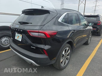2025 Ford Escape Platinum - miniatura 4