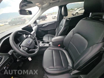 2025 Ford Escape Platinum - miniatura 7