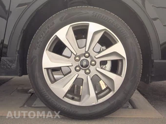 2025 Ford Escape Platinum – miniatura 10