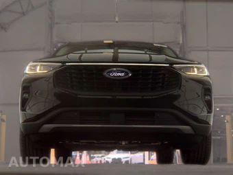 2025 Ford Escape Platinum – miniatura 3