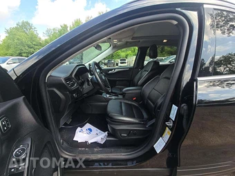 2025 Ford Escape Platinum - miniatura 3