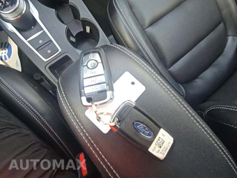 2025 Ford Escape Platinum - miniatura 5