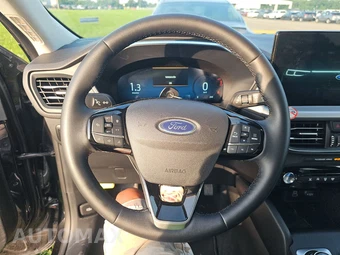 2025 Ford Escape Platinum - miniatura 10