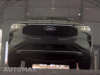2025 Ford Escape Platinum – miniatura 3