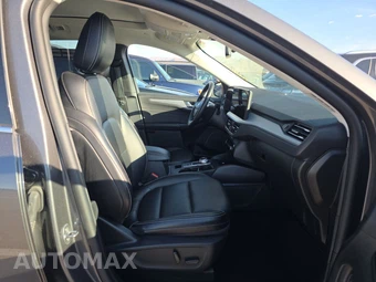 2025 Ford Escape Platinum - miniatura 8