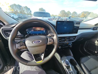 2025 Ford Escape Platinum - miniatura 11