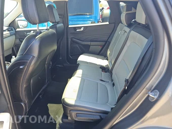2025 Ford Escape Platinum - miniatura 13