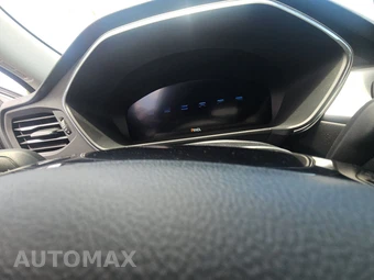 2025 Ford Escape Platinum - miniatura 12