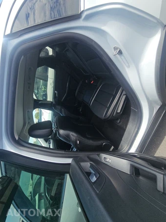 2025 Ford Escape Platinum - miniatura 13
