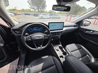 2025 Ford Escape Platinum - miniatura 11