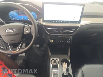 2025 Ford Escape Platinum - miniatura 11