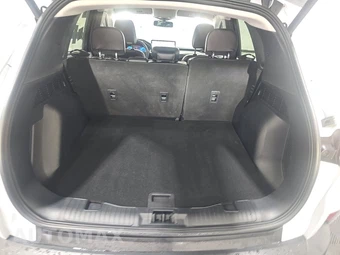 2025 Ford Escape Platinum - miniatura 16