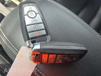 2025 Ford Escape Platinum – miniatura 5