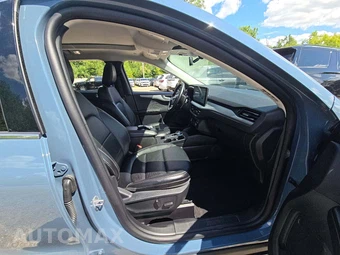 2025 Ford Escape Platinum - miniatura 18