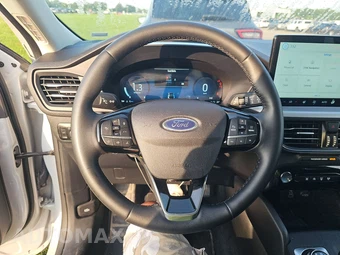 2025 Ford Escape Platinum - miniatura 10