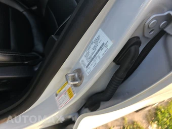 2025 Ford Escape Platinum - miniatura 14