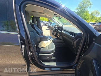 2025 Ford Escape Platinum – miniatura 15