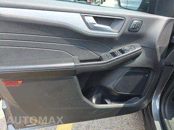 2025 Ford Escape Platinum – miniatura 9