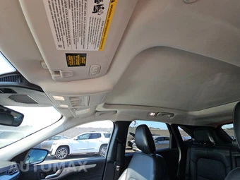 2025 Ford Escape Platinum - miniatura 14