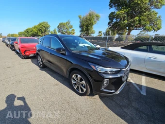 2025 Ford Escape Platinum - miniatura 3