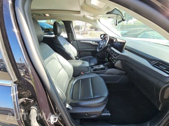 2025 Ford Escape Platinum - miniatura 8