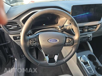 2025 Ford Escape Platinum - miniatura 10
