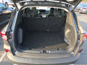 2025 Ford Escape Platinum - miniatura 17