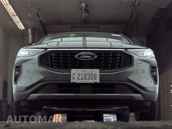 2025 Ford Escape Platinum - miniatura 3