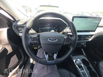 2025 Ford Escape Platinum – miniatura 10
