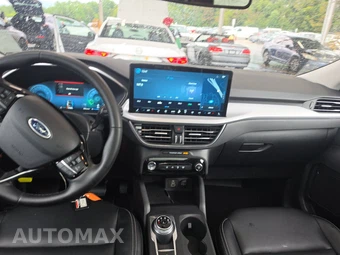 2025 Ford Escape Platinum - miniatura 17