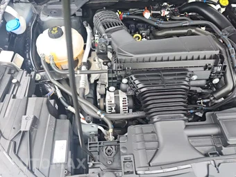 2025 Ford Escape Platinum - miniatura 21