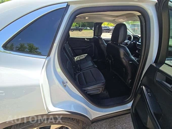 2025 Ford Escape Platinum - miniatura 13