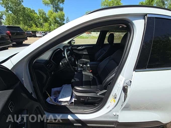 2025 Ford Escape Platinum - miniatura 3