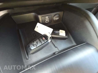 2025 Ford Escape Platinum - miniatura 5