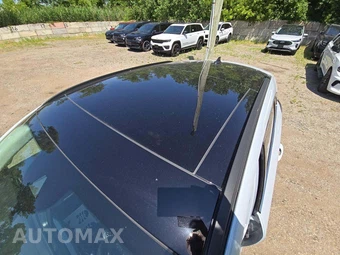 2025 Ford Escape Platinum - miniatura 9