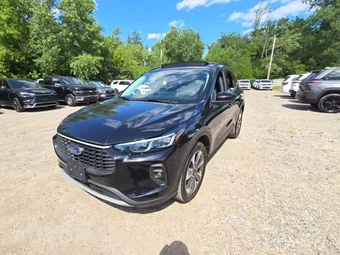2025 Ford Escape Platinum