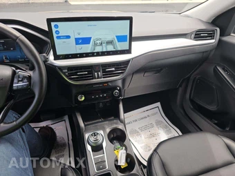 2025 Ford Escape Platinum – miniatura 7