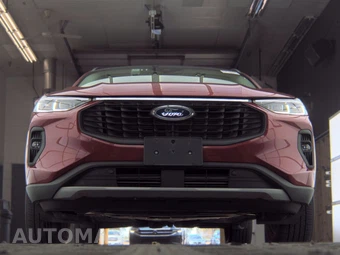 2025 Ford Escape Platinum - miniatura 3