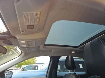 2025 Ford Escape Platinum - miniatura 20