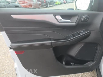 2025 Ford Escape Platinum - miniatura 15