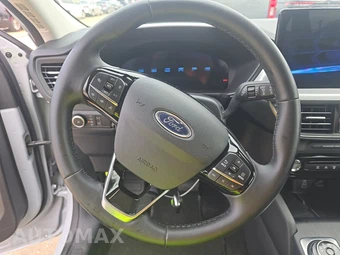 2025 Ford Escape Platinum - miniatura 16