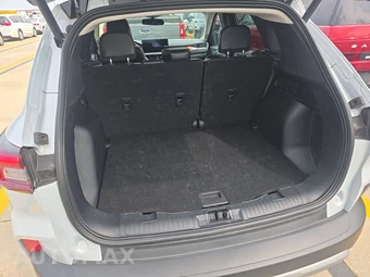 2025 Ford Escape Platinum - miniatura 23
