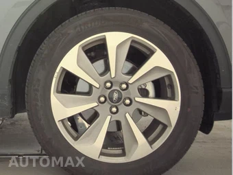 2025 Ford Escape Platinum – miniatura 10