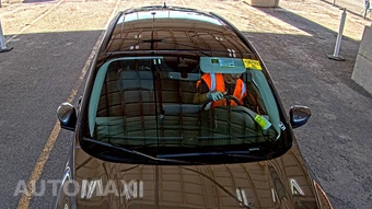 2025 Ford Escape Platinum - miniatura 2