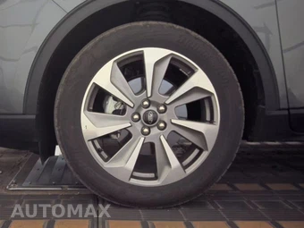 2025 Ford Escape Platinum - miniatura 9