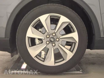 2025 Ford Escape Platinum - miniatura 9