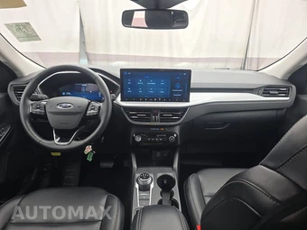 2025 Ford Escape Platinum - miniatura 11